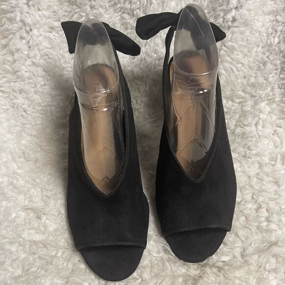 Torrid synthetic Black suede Peep-Toe sling back heels with bow accent SZ10W - Picture 3 of 11